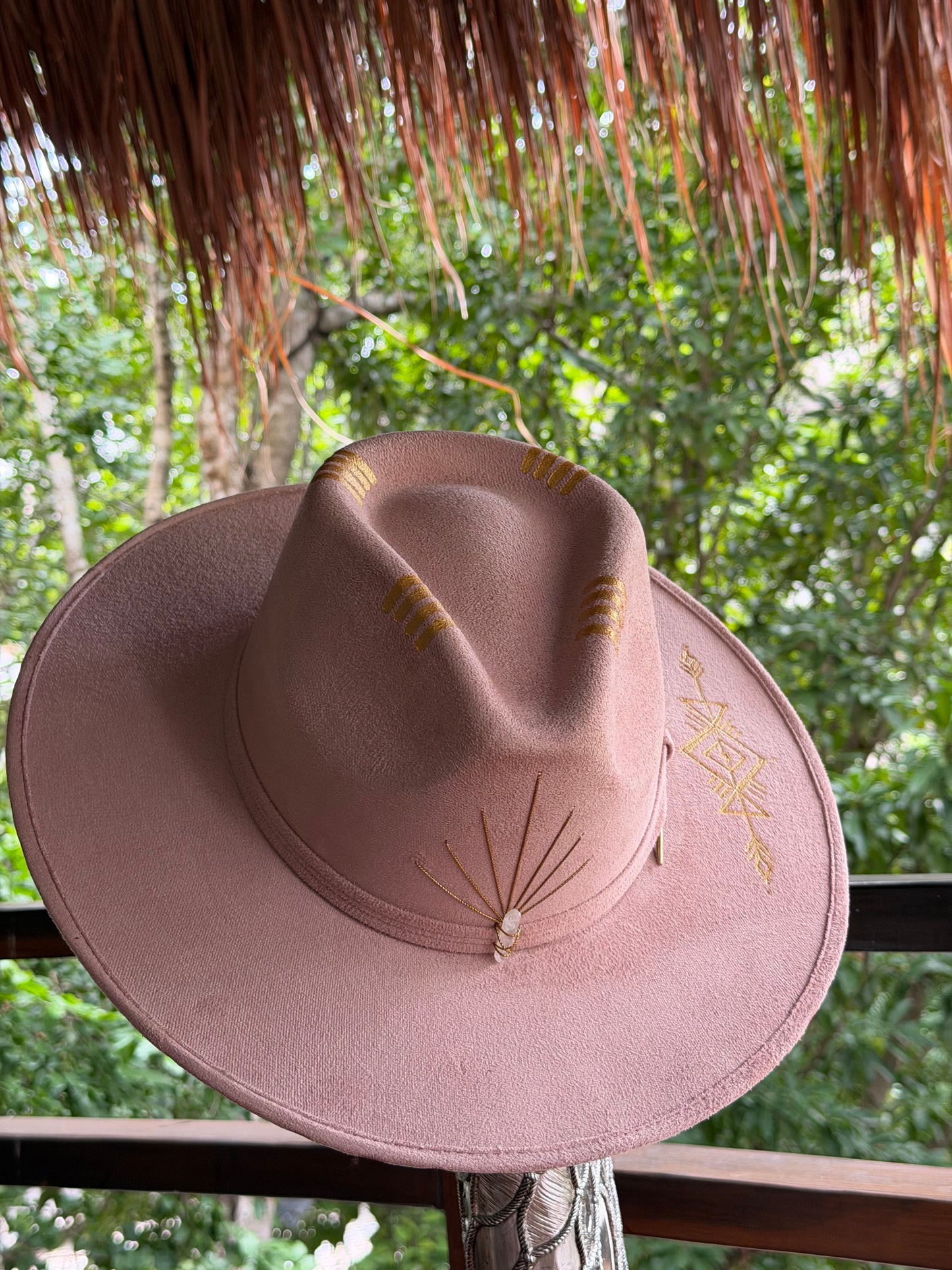 ≫∙∙ Pink Aura ∙∙≪