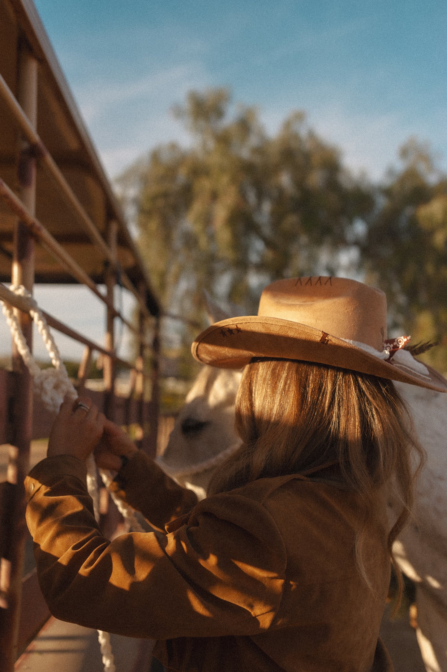 ≫∙∙ Coastal Cowgirl Light Brown ∙∙≪